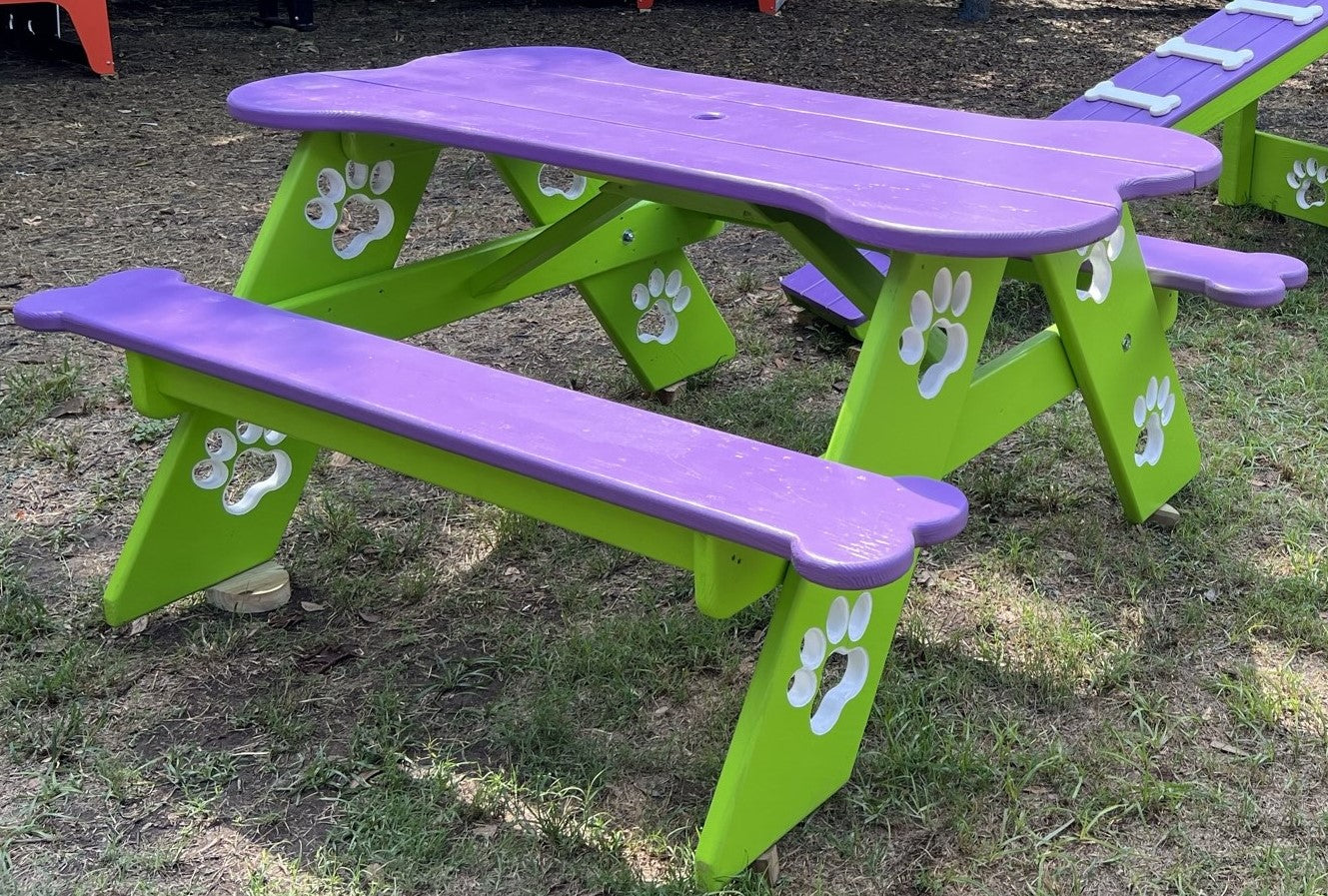 Puppy Scapes Picnic Table