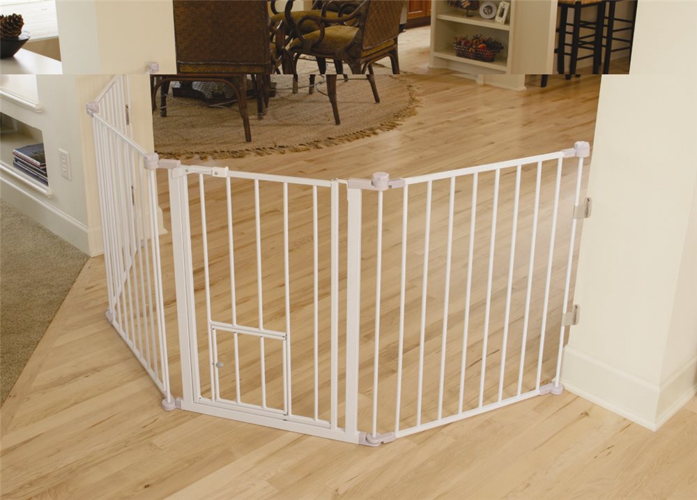 Carlson Flexi Extra-Tall Walk-Thru Gate with Pet Door