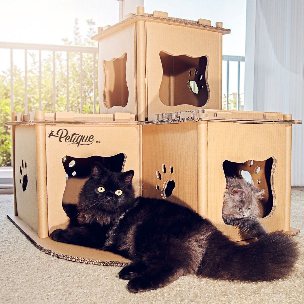 Petique Feline Fortress Cat House